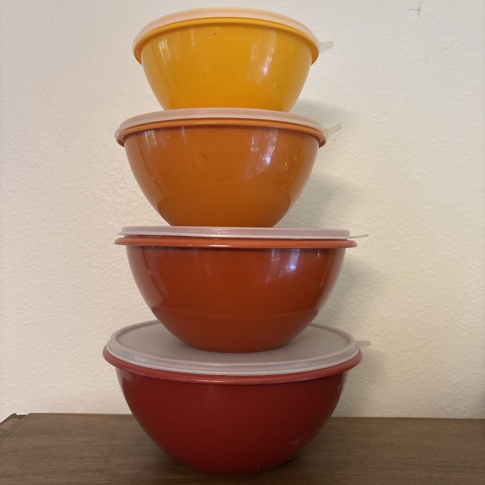 VTG Tupperware Set of 4 Nesting Bowls w/ Lids Retro Orange Yellow Red  237-234